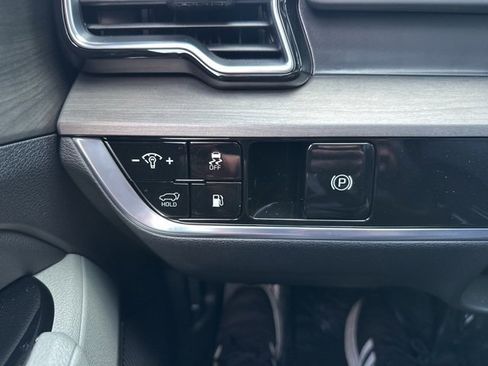 Used 2025 Kia Sportage X-Line image 28