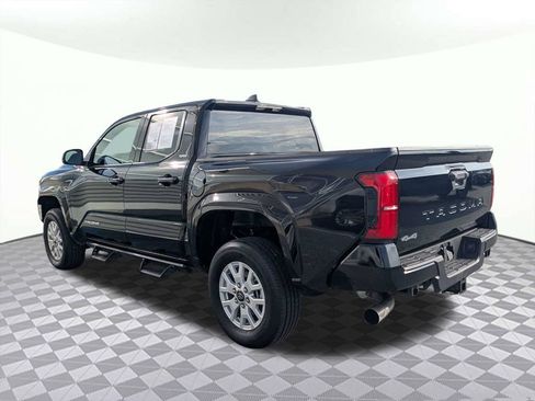 Used 2026 Toyota Tacoma Limited AWD/4WD image 5