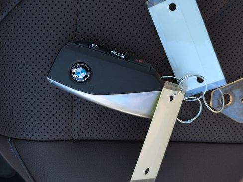 Certified 2024 BMW iX xDrive50 image 33