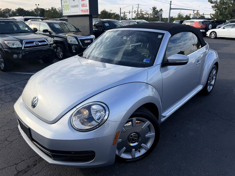 Used 2013 Volkswagen Beetle 2.5 FWD image 2