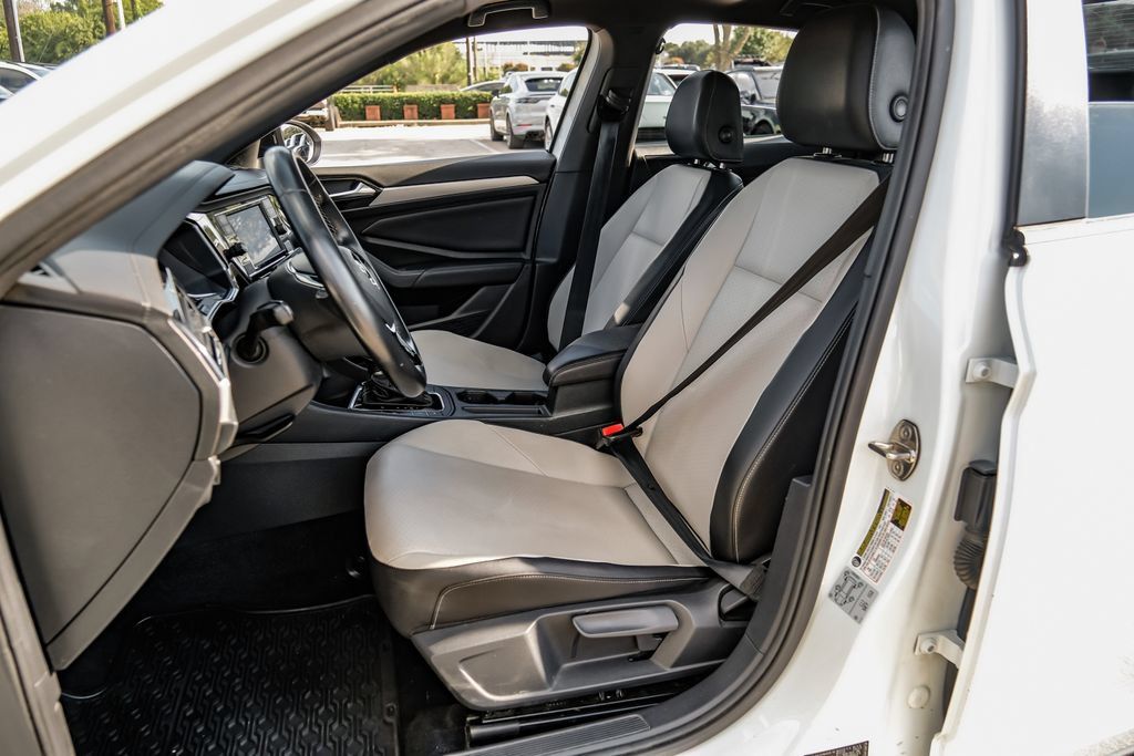 Used 2019 Volkswagen Jetta R-Line FWD image 42