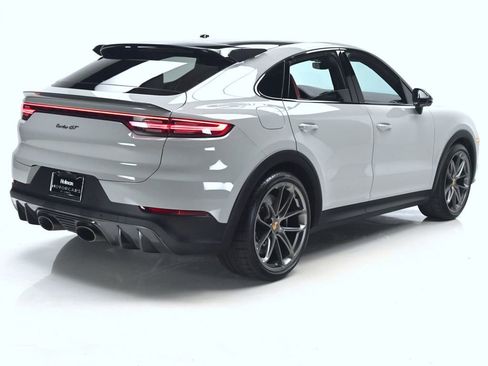 Used 2023 Porsche Cayenne Turbo GT AWD/4WD image 4