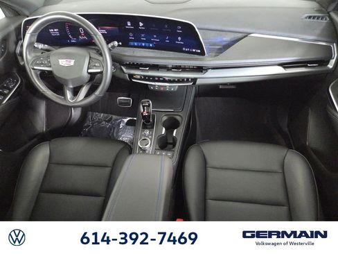 Used 2025 Cadillac XT4 Sport w/ Cold Weather Package image 28