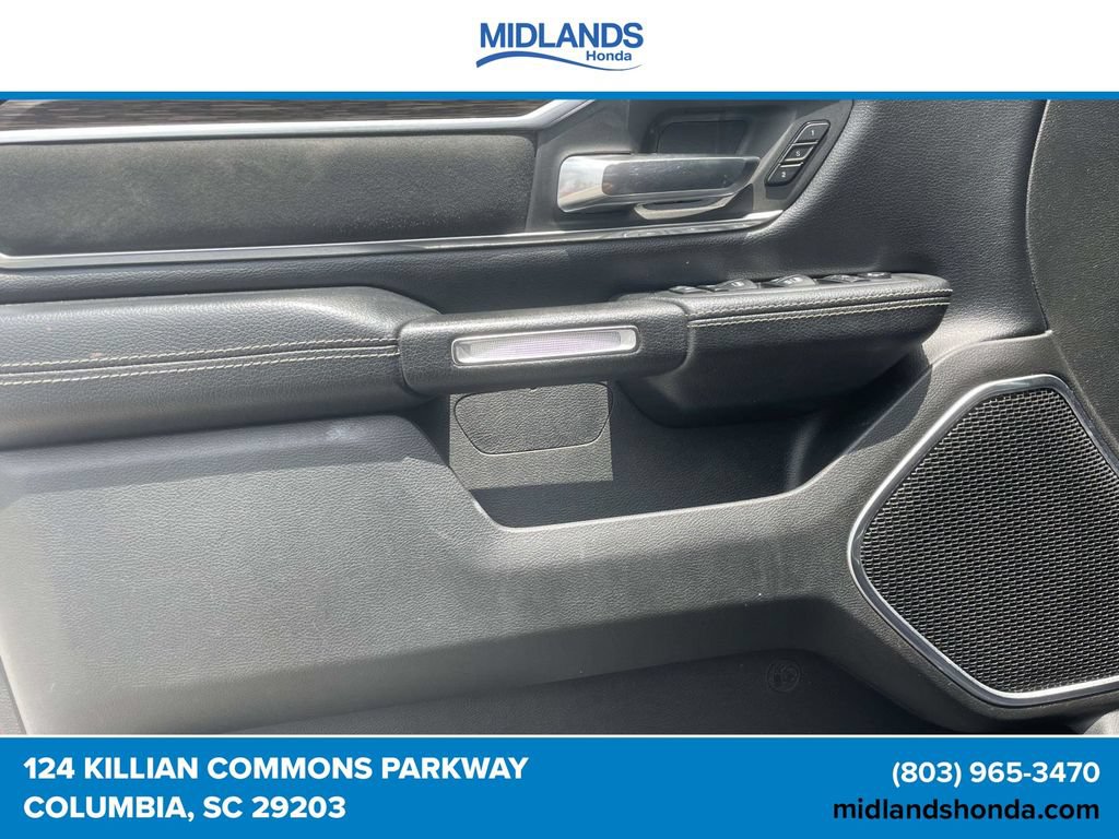 Used 2019 RAM 1500 Laramie AWD/4WD image 14