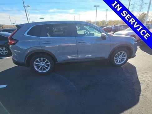 Used 2023 Honda CR-V EX-L image 3