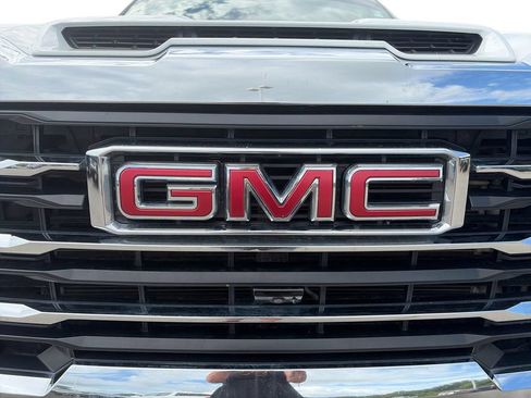 Certified 2025 GMC Sierra 2500 SLT w/ SLT Convenience Package AWD/4WD image 32