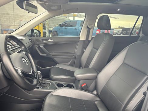 Used 2018 Volkswagen Tiguan SEL image 12