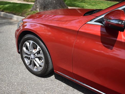 Used 2017 Mercedes-Benz C 300 4MATIC Sedan image 15