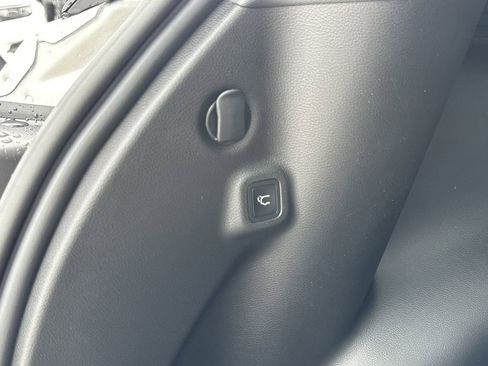 New 2026 Jeep Compass Limited image 36