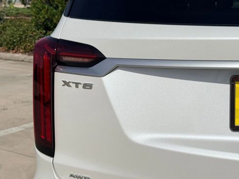 Used 2020 Cadillac XT6 Premium Luxury image 11