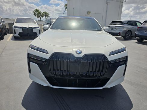 New 2026 BMW 760i xDrive w/ Executive Package AWD/4WD image 2