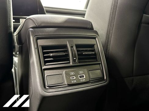 Used 2026 Subaru Outback Premium AWD/4WD image 25