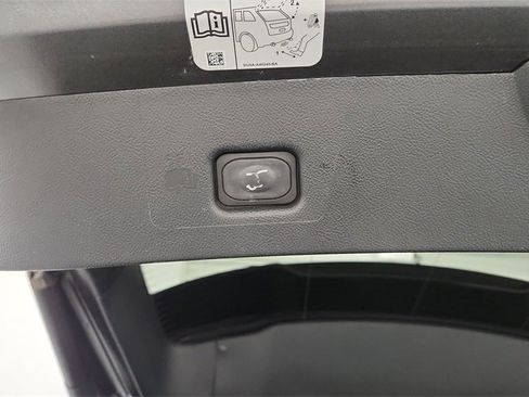 Used 2019 Lincoln Nautilus Reserve image 24