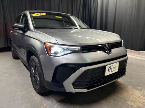 Used 2025 Volkswagen Taos S FWD image 3