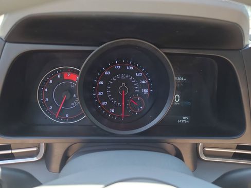 Used 2023 Hyundai Elantra SEL FWD image 25