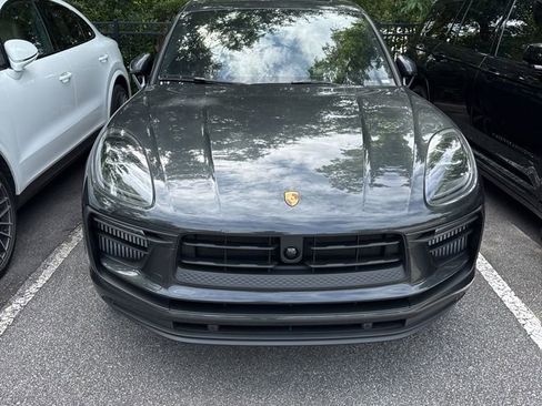 Used 2024 Porsche Macan S AWD/4WD image 2