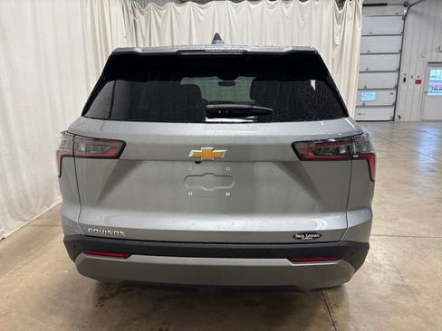 Used 2026 Chevrolet Equinox LT FWD image 5