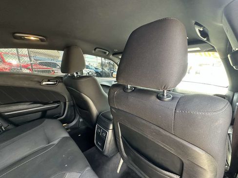 Used 2018 Dodge Charger R/T RWD image 28