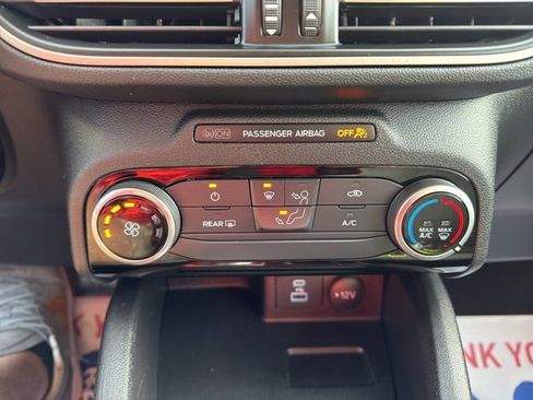 Certified 2022 Ford Escape SE image 25