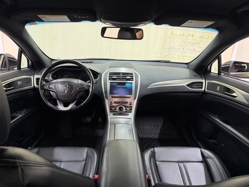 Used 2020 Lincoln MKZ AWD image 20