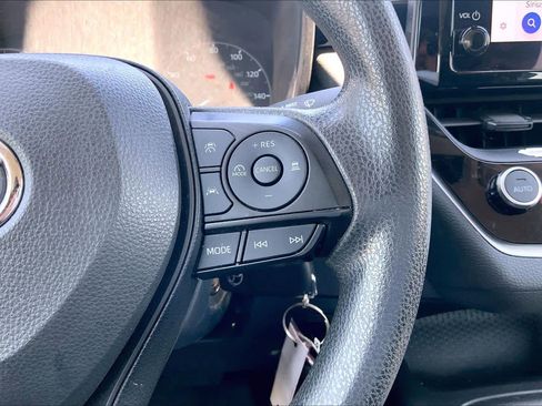 Used 2024 Toyota Corolla LE FWD image 24