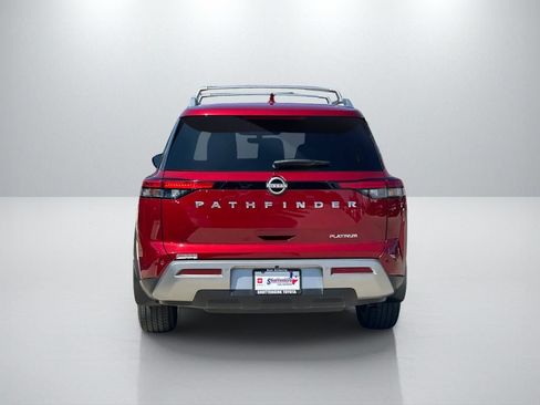 Used 2024 Nissan Pathfinder Platinum FWD image 6