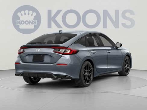 Used 2022 Honda Civic Sport image 2