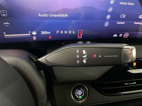 Used 2026 Buick Enclave Preferred w/ Power Package FWD image 19