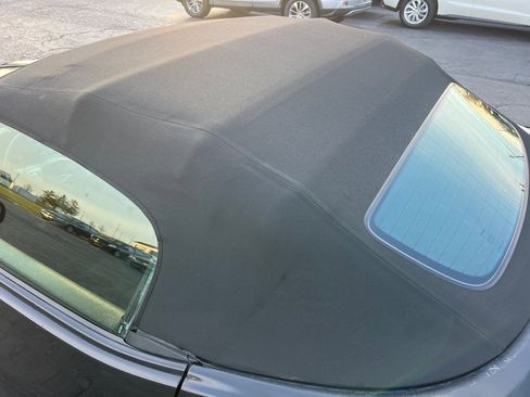 Used 2012 Nissan 370Z Roadster image 12