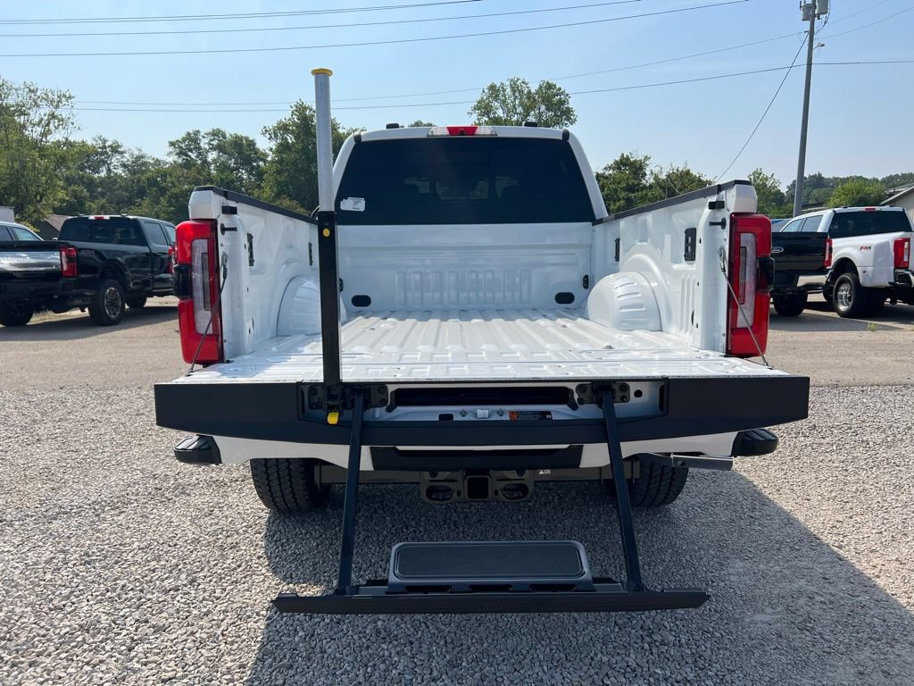 New 2025 Ford F250 Platinum AWD/4WD image 18