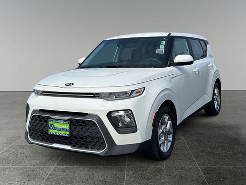 Used 2021 Kia Soul S FWD image 3