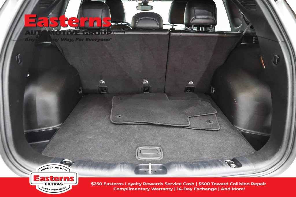 Used 2024 Jeep Compass Latitude AWD/4WD image 10