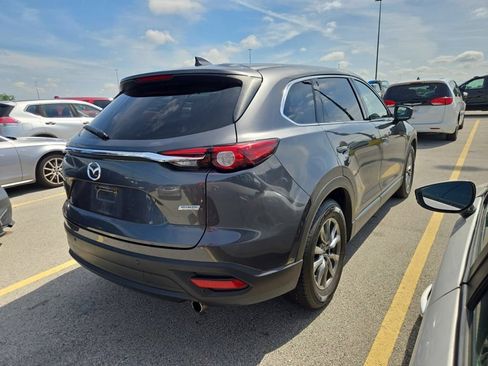 Used 2018 MAZDA CX-9 Touring w/ Touring Premium Package AWD/4WD image 2
