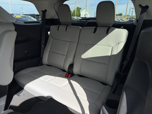 New 2025 Ford Explorer Active w/ Active Comfort Package image 31