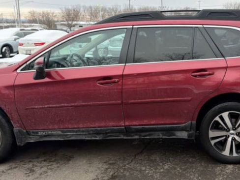 Used 2018 Subaru Outback 3.6R Limited image 6