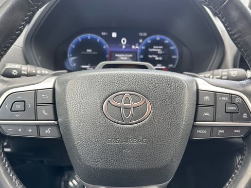 Certified 2024 Toyota Grand Highlander Platinum image 32