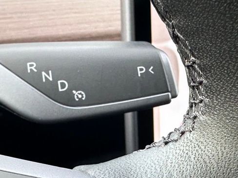 Used 2023 Tesla Model Y Long Range image 14