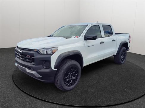 New 2026 Chevrolet Colorado Trail Boss AWD/4WD image 3