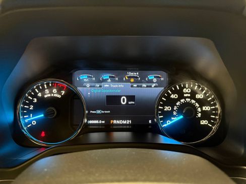Used 2016 Ford F150 Lariat w/ Equipment Group 502A Luxury AWD/4WD image 10