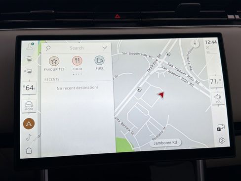 New 2026 Land Rover Range Rover Long Wheelbase SE image 25