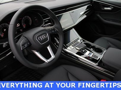 New 2025 Audi Q8 Premium