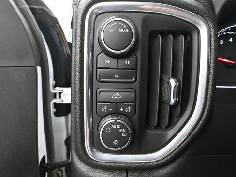 Used 2022 Chevrolet Silverado 2500 LT image 34