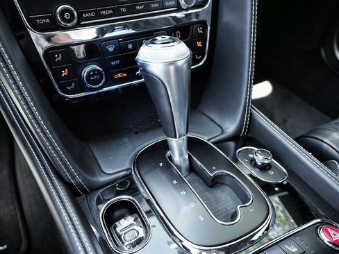 Used 2016 Bentley Continental GT image 21