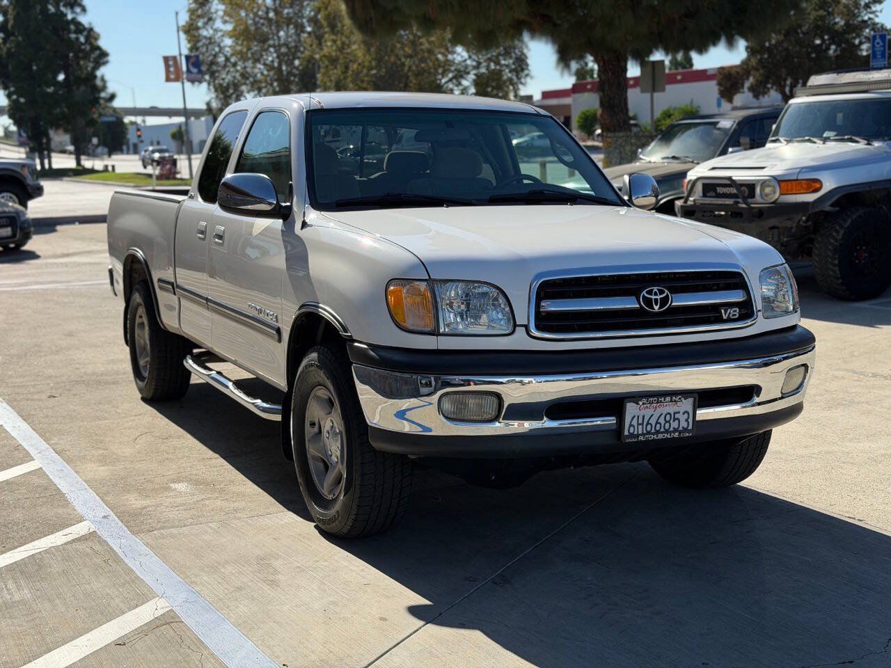 Used 2000 Toyota Tundra SR5 w/ Convenience Pkg RWD image 4