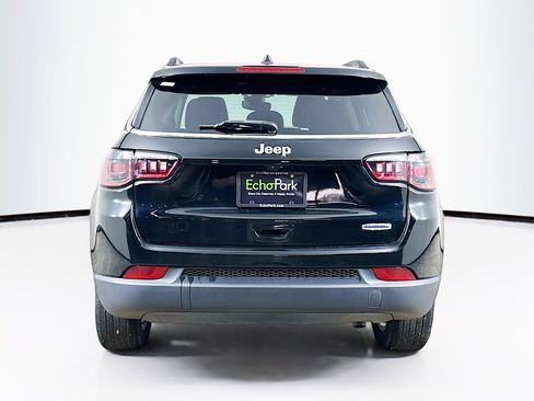 Used 2022 Jeep Compass Latitude image 7