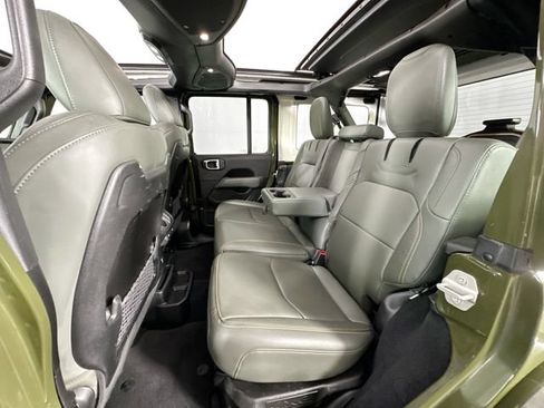 Used 2024 Jeep Wrangler High Altitude AWD/4WD image 22