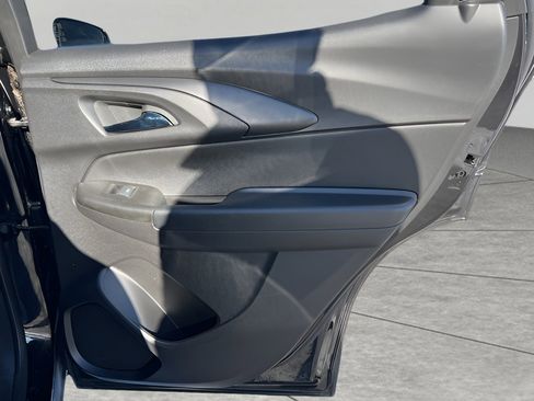 Used 2023 Chevrolet TrailBlazer ACTIV w/ Convenience Package image 32