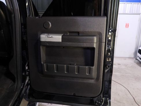 Used 2016 Ford F250 Lariat w/ Lariat Ultimate Package image 28