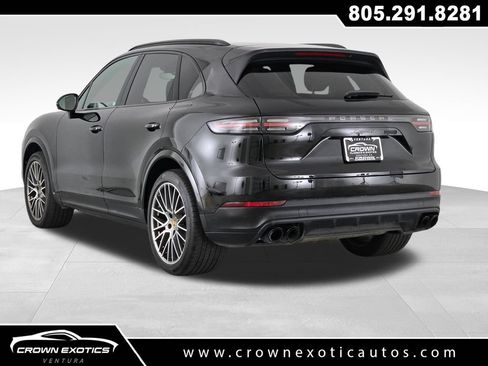 Used 2022 Porsche Cayenne Platinum Edition AWD/4WD image 5