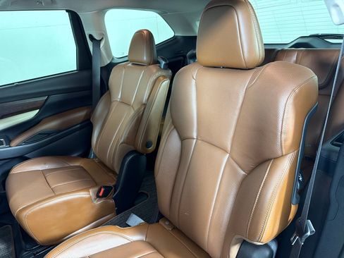 Used 2019 Subaru Ascent Touring AWD/4WD image 20